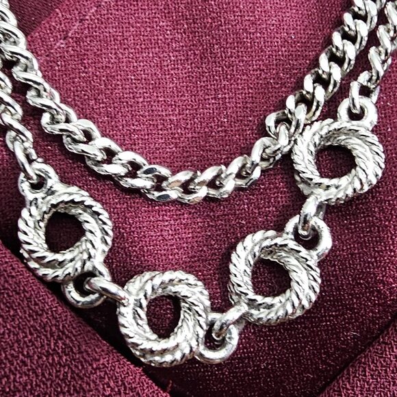 Monet Vintage Silver Tone O Chain Long Necklace - Picture 2 of 5